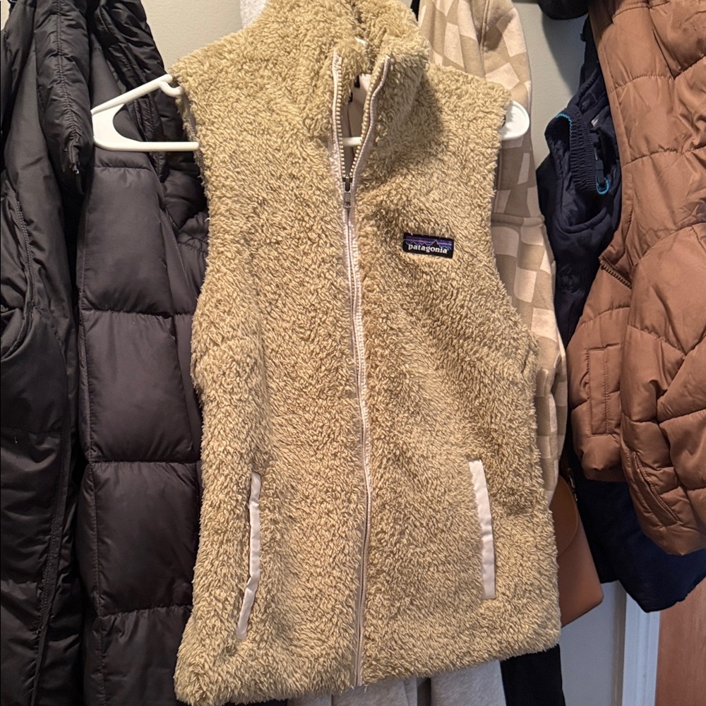Patagonia Women's Beige Fleece Vest